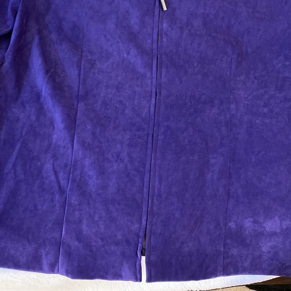 New BRIGGS New York size 16 zip up jacket with shoulder pads. Purple - Picture 3 of 7